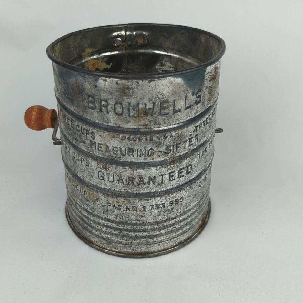 Vintage Bromwell's 3 Cup Flour Sifter